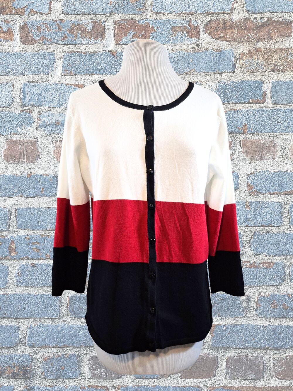Cable & Gauge White, Red, and Black Top Size Lartge